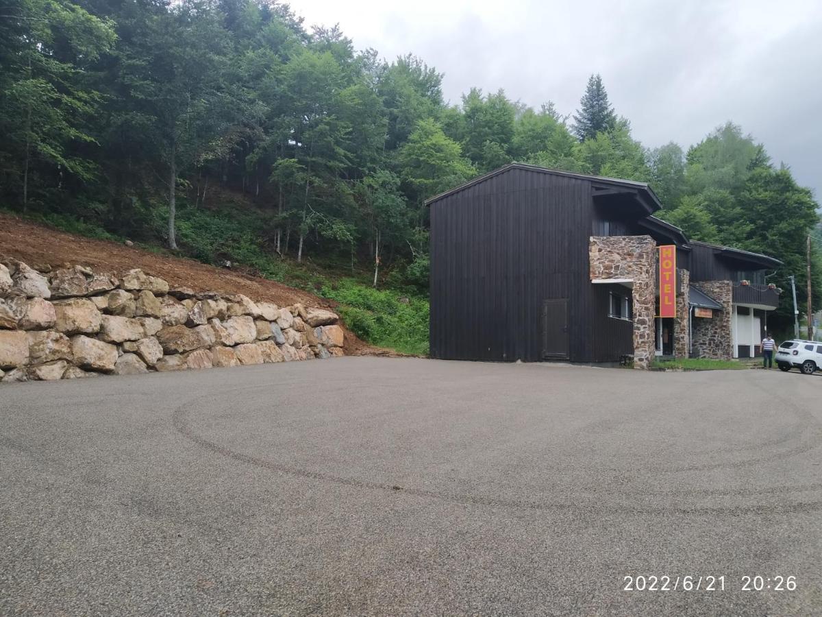 Hotel Les Marmottes 2 Etoiles Nn Montferrier